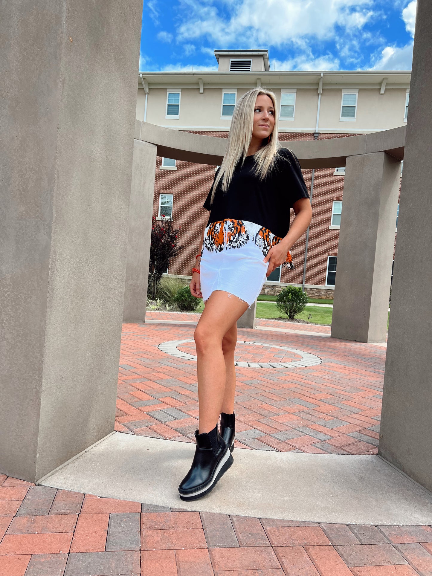 Queen Of Sparkles Catch A Tiger By It's Tail Top
